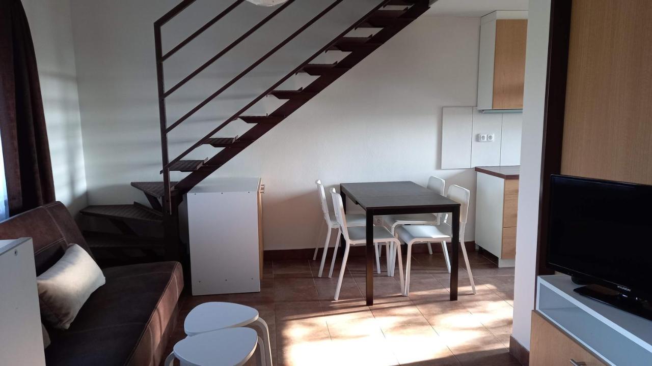 Apartmany Vinarstvi Klucov Lstibor Extérieur photo