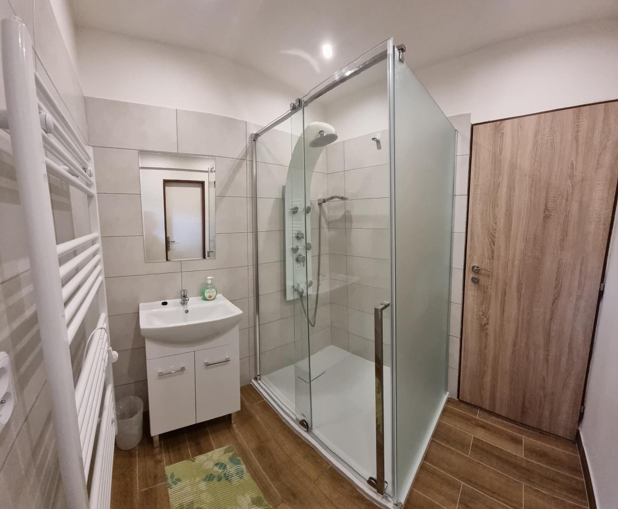 Apartmany Vinarstvi Klucov Lstibor Extérieur photo